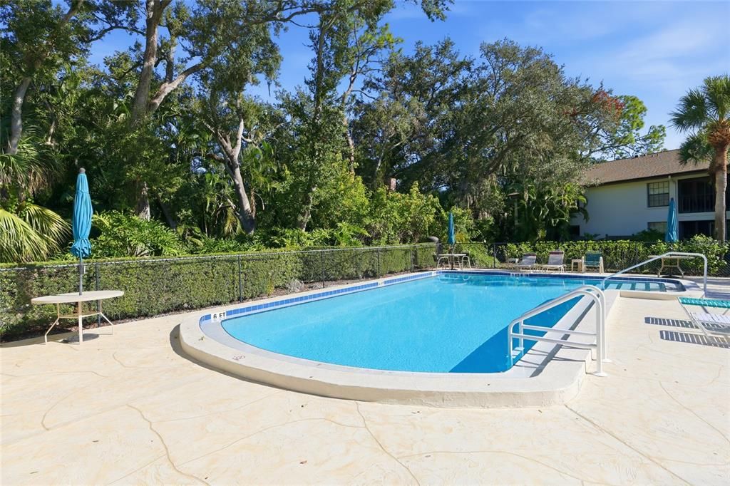 For Sale: $269,900 (2 beds, 2 baths, 1073 Square Feet)