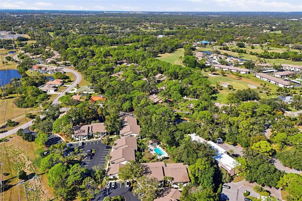 For Sale: $269,900 (2 beds, 2 baths, 1073 Square Feet)