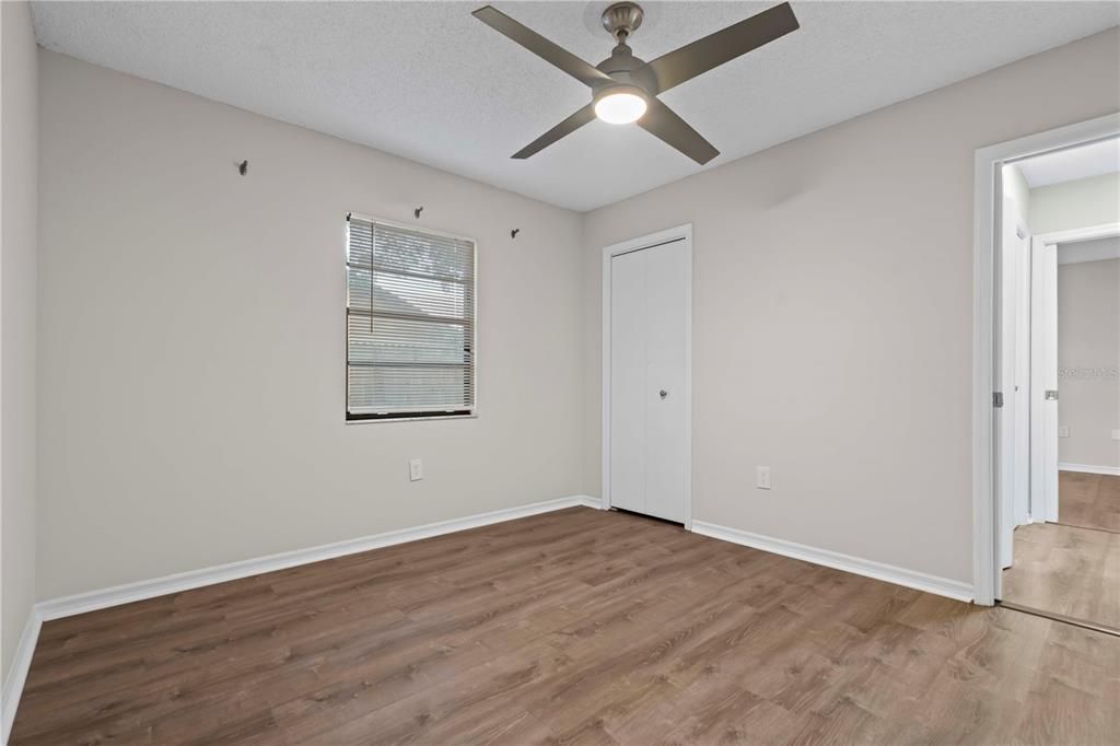 For Sale: $359,900 (3 beds, 3 baths, 2129 Square Feet)