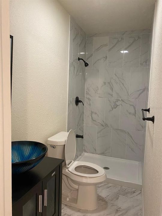 For Sale: $359,900 (3 beds, 3 baths, 2129 Square Feet)