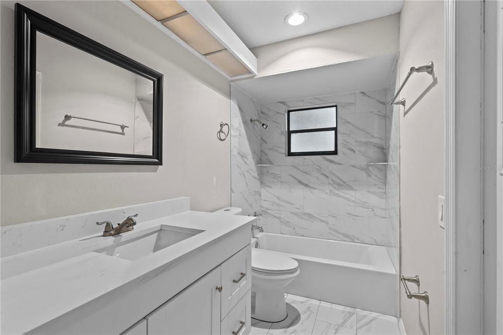 For Sale: $359,900 (3 beds, 3 baths, 2129 Square Feet)