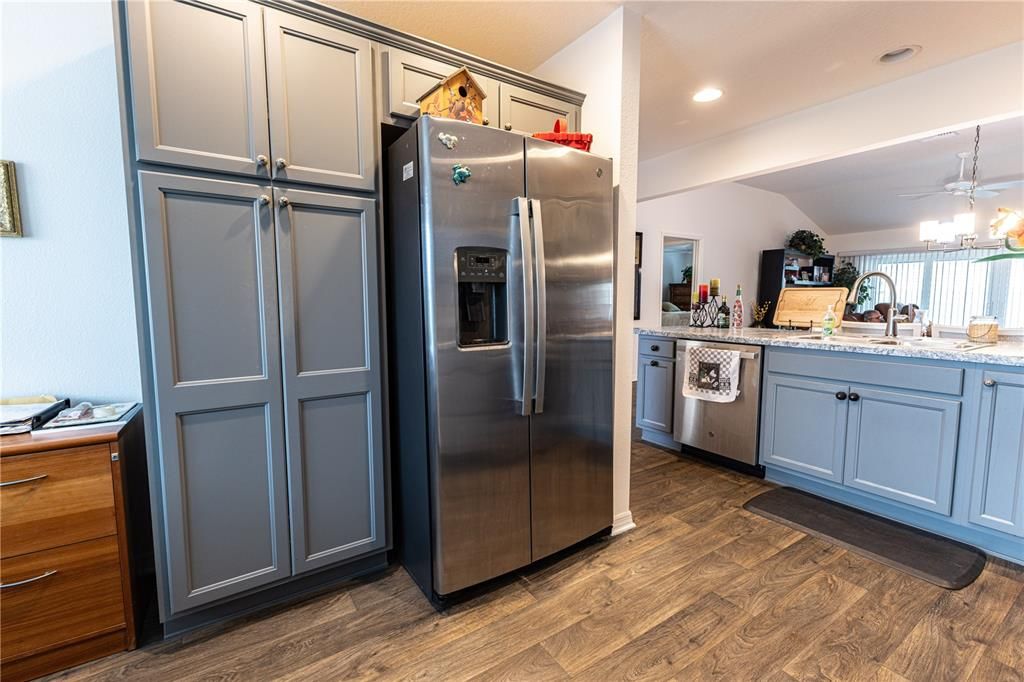 For Sale: $449,000 (3 beds, 2 baths, 1611 Square Feet)