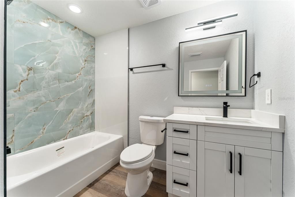 For Sale: $319,900 (3 beds, 2 baths, 1600 Square Feet)