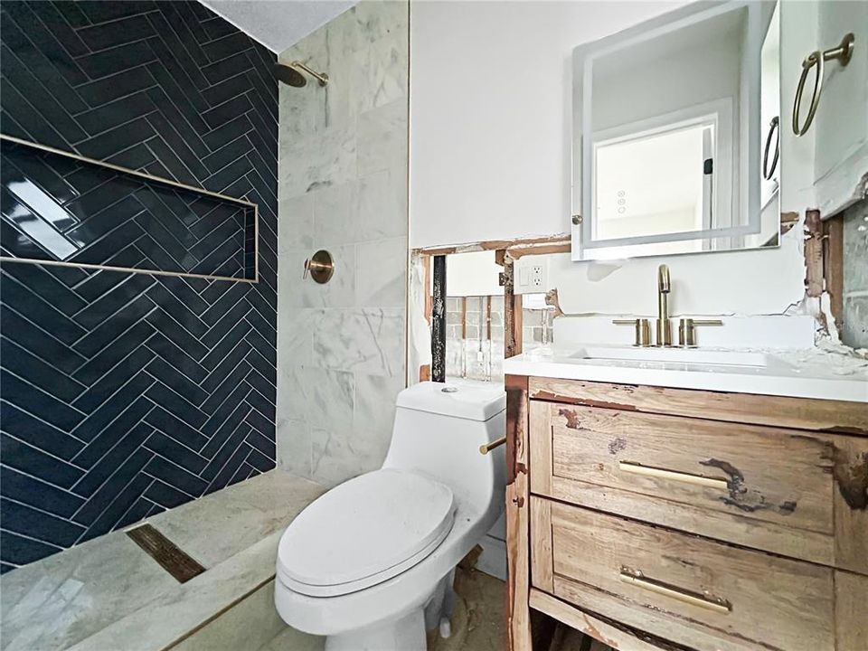 For Sale: $249,000 (3 beds, 2 baths, 1105 Square Feet)