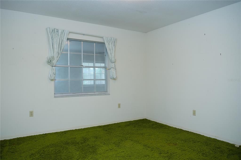 For Sale: $820,000 (4 beds, 2 baths, 2722 Square Feet)