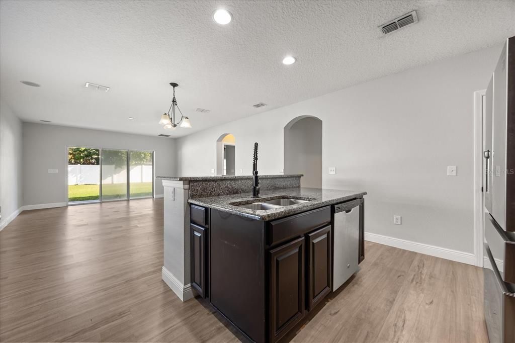 En Renta: $2,500 (3 camas, 2 baños, 1899 Pies cuadrados)