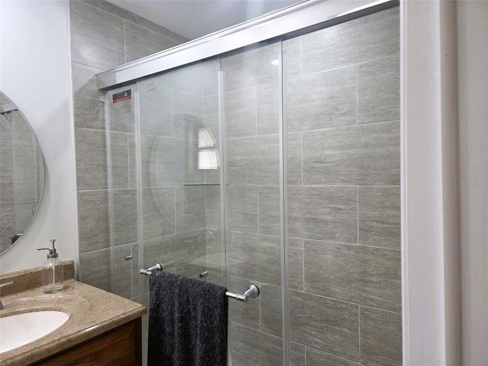 For Sale: $164,900 (2 beds, 2 baths, 959 Square Feet)