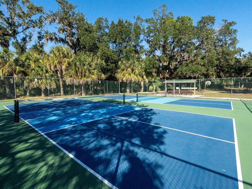 For Rent: $5,500 (3 beds, 2 baths, 1838 Square Feet)