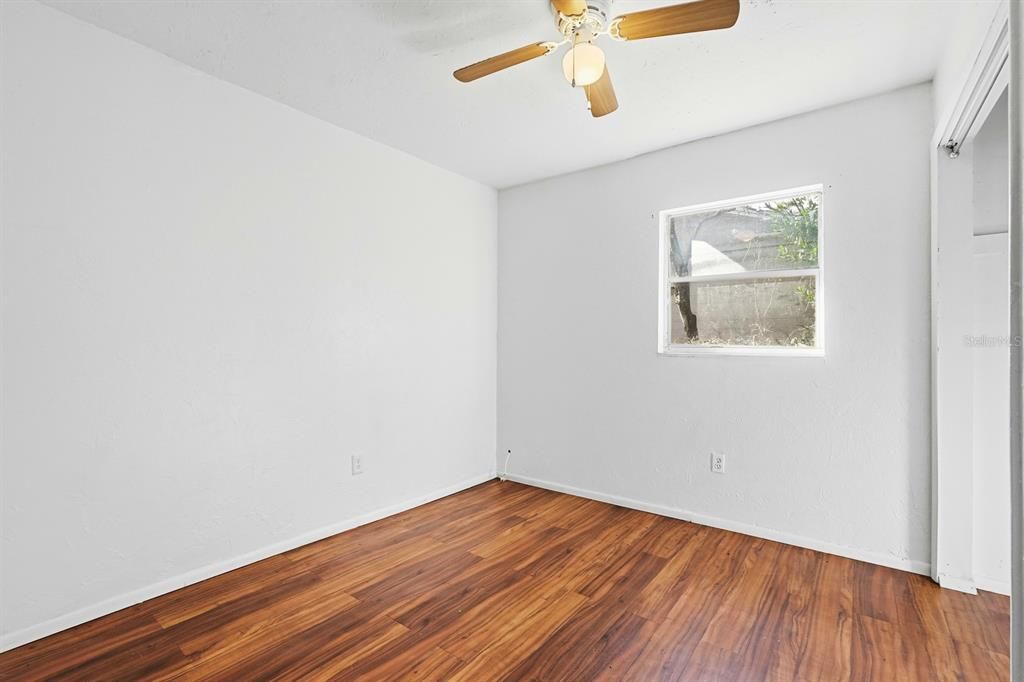 For Sale: $255,000 (4 beds, 2 baths, 1304 Square Feet)