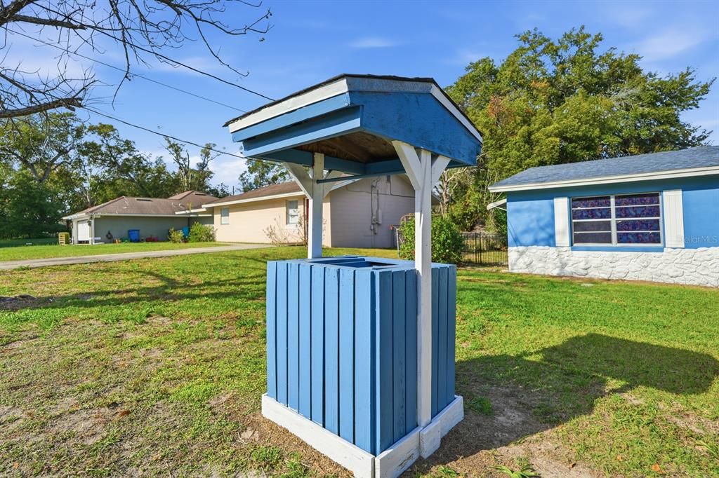 For Sale: $255,000 (4 beds, 2 baths, 1304 Square Feet)