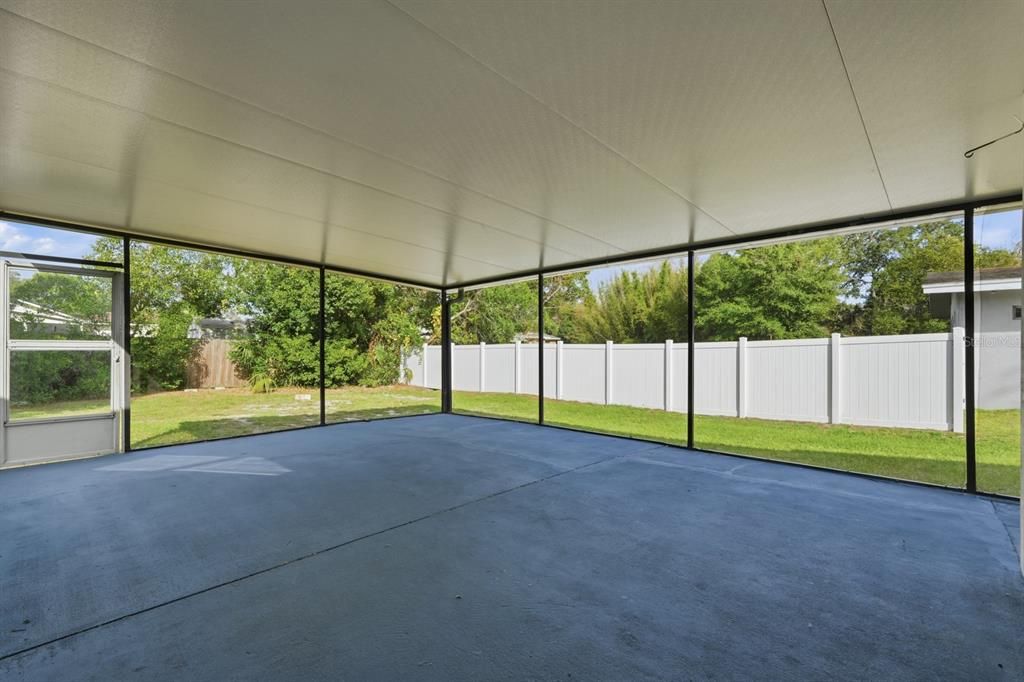 For Sale: $255,000 (4 beds, 2 baths, 1304 Square Feet)