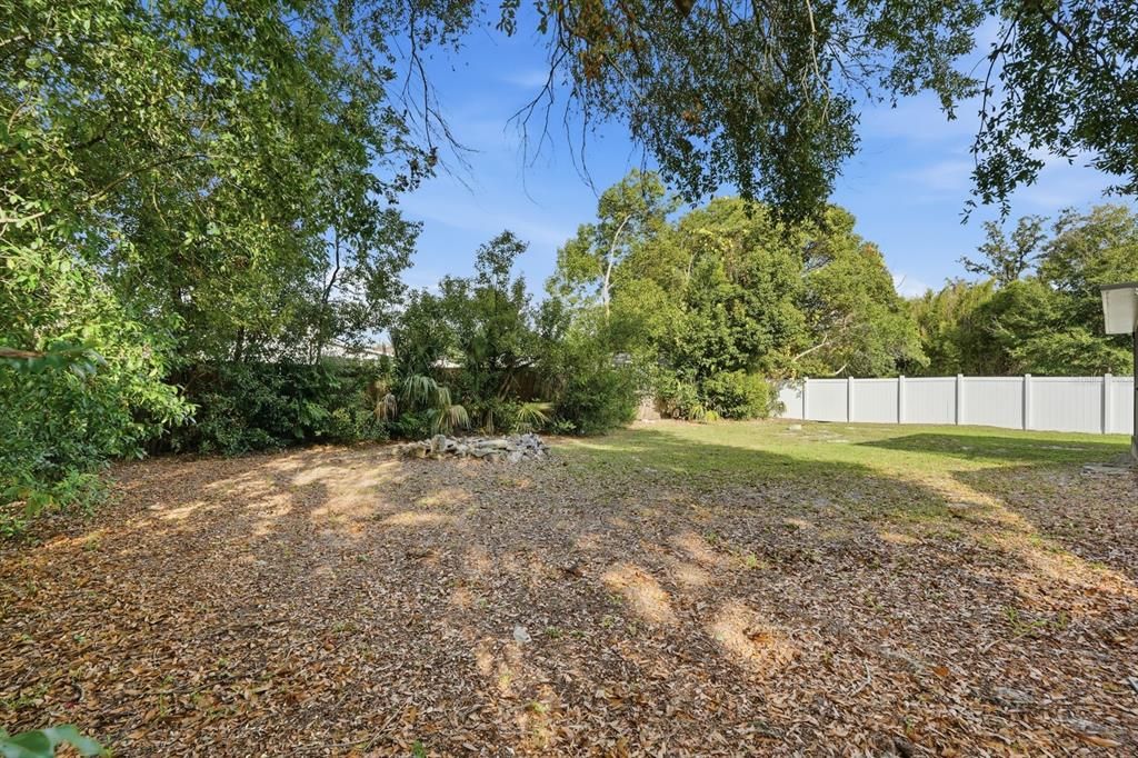 For Sale: $255,000 (4 beds, 2 baths, 1304 Square Feet)