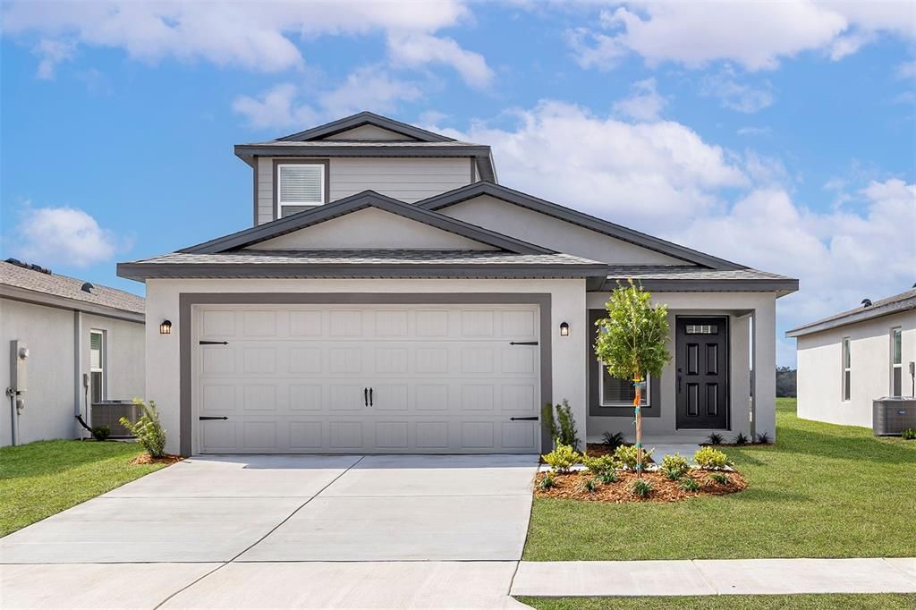 Active With Contract: $394,900 (4 beds, 3 baths, 1981 Square Feet)