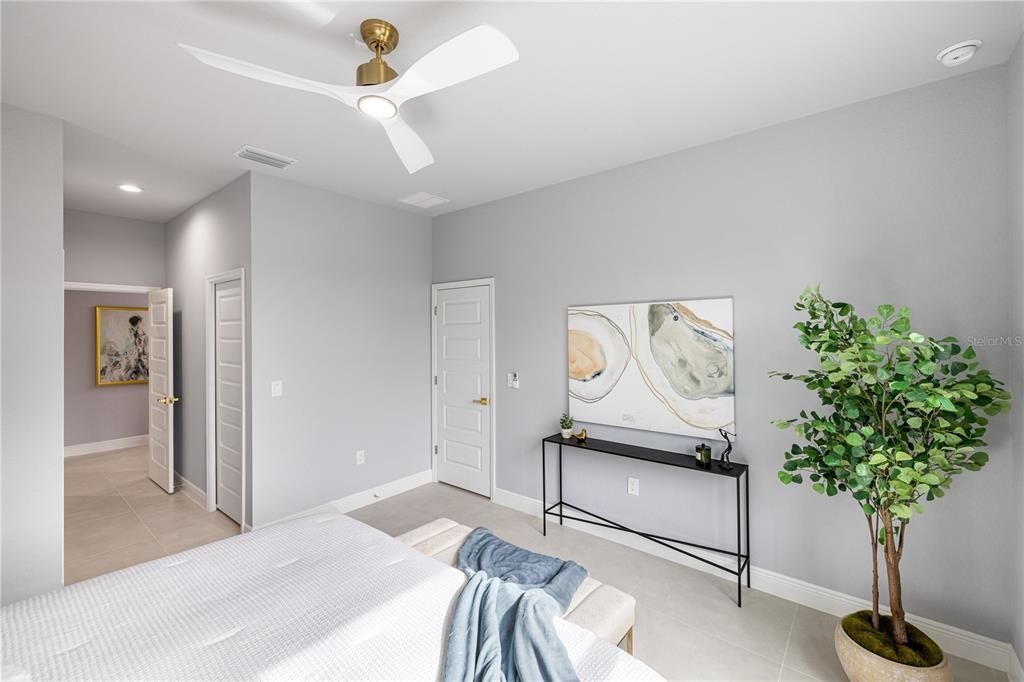 На продажу: $414,000 (4 спален, 2 ванн, 1650 Квадратных фут)