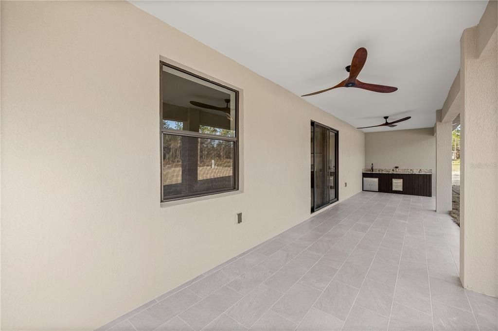 For Sale: $500,000 (3 beds, 2 baths, 1606 Square Feet)