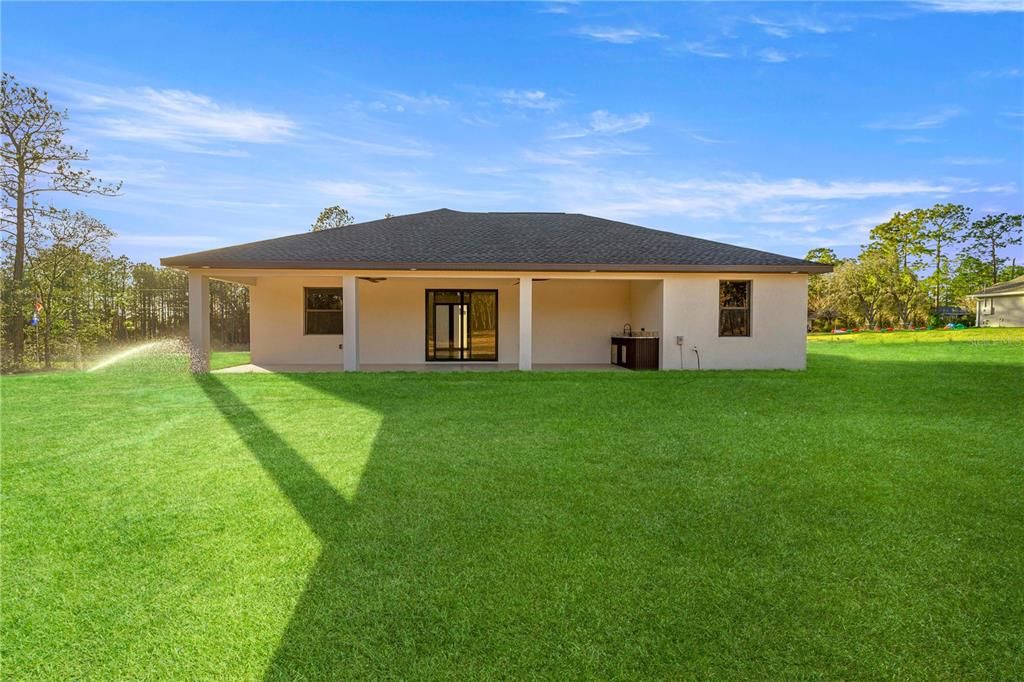 For Sale: $500,000 (3 beds, 2 baths, 1606 Square Feet)