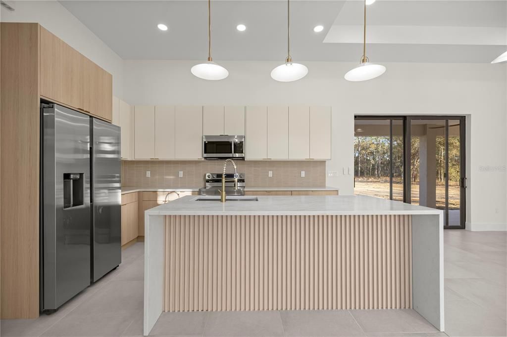 For Sale: $500,000 (3 beds, 2 baths, 1606 Square Feet)