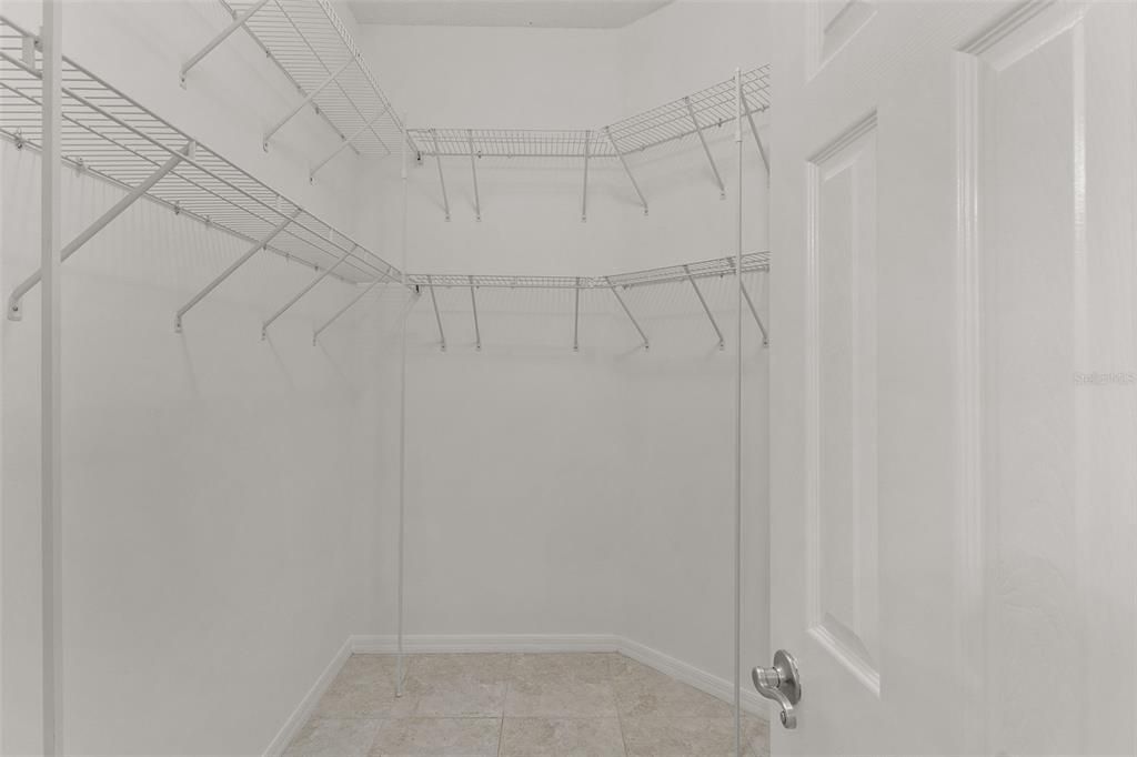 На продажу: $319,900 (2 спален, 2 ванн, 1196 Квадратных фут)