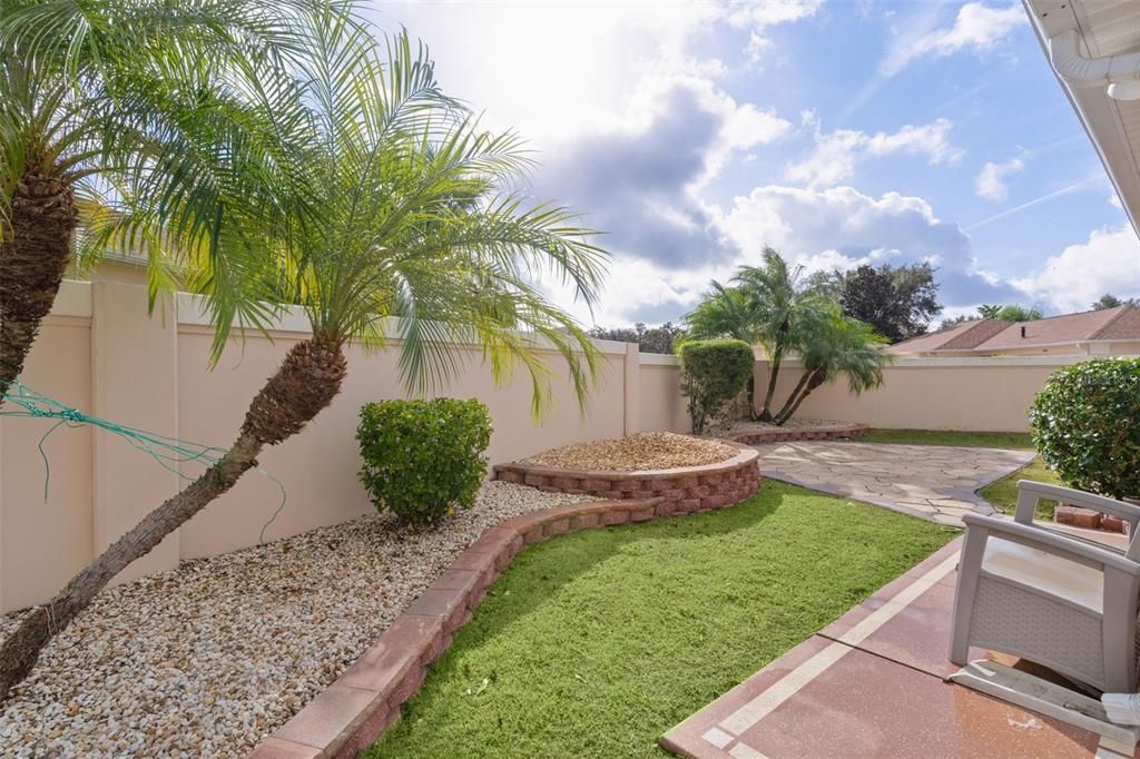 На продажу: $319,900 (2 спален, 2 ванн, 1196 Квадратных фут)