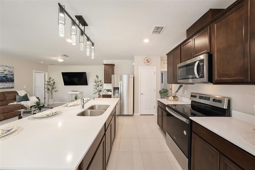 For Sale: $395,000 (4 beds, 2 baths, 1580 Square Feet)