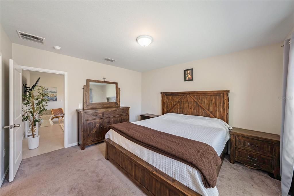 For Sale: $395,000 (4 beds, 2 baths, 1580 Square Feet)