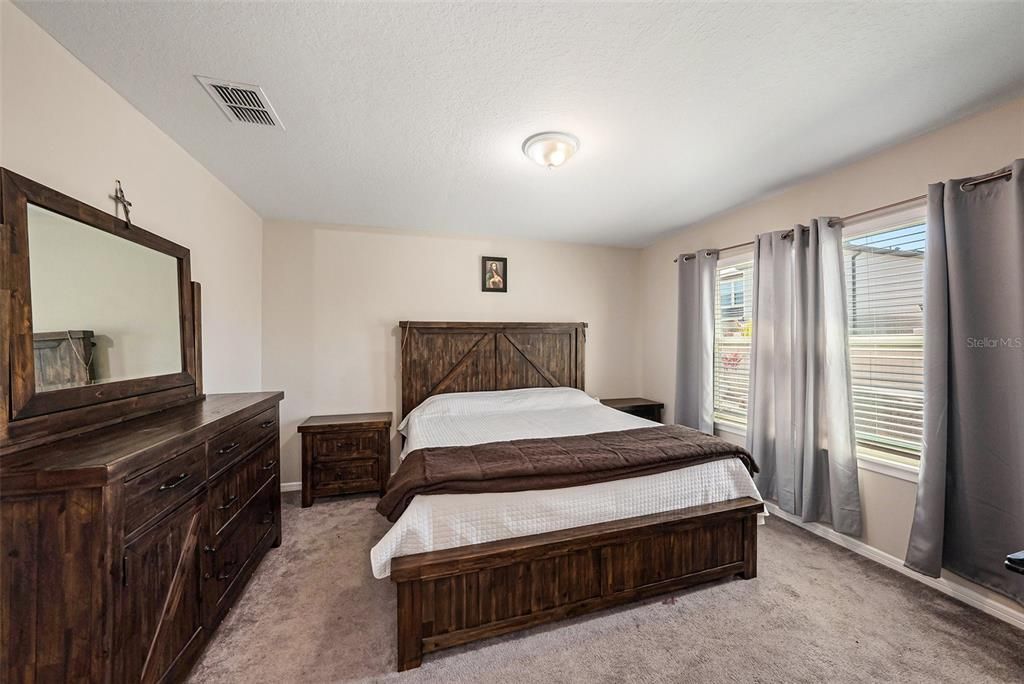 For Sale: $395,000 (4 beds, 2 baths, 1580 Square Feet)