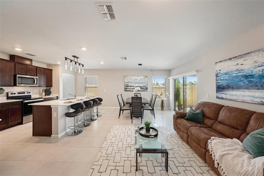 For Sale: $395,000 (4 beds, 2 baths, 1580 Square Feet)