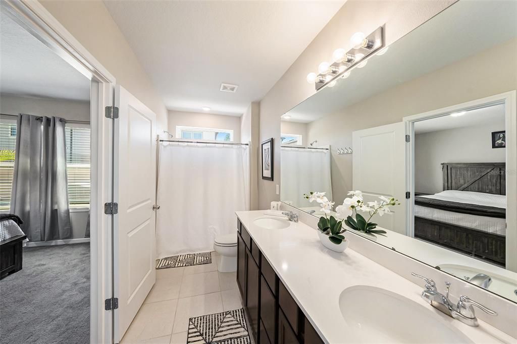 For Sale: $395,000 (4 beds, 2 baths, 1580 Square Feet)