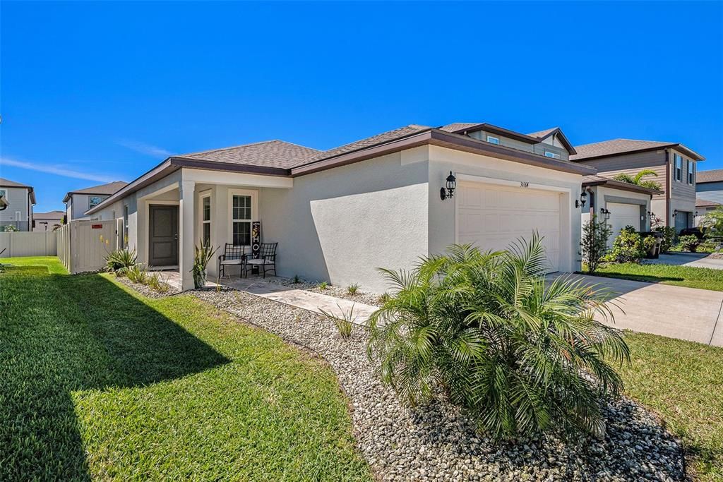 For Sale: $395,000 (4 beds, 2 baths, 1580 Square Feet)