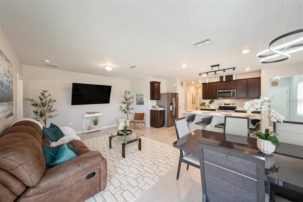 For Sale: $395,000 (4 beds, 2 baths, 1580 Square Feet)