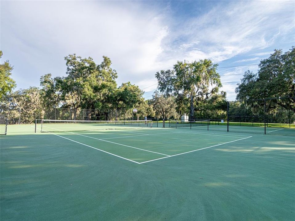 待售: $680,000 (4 贝兹, 3 浴室, 3336 平方英尺)