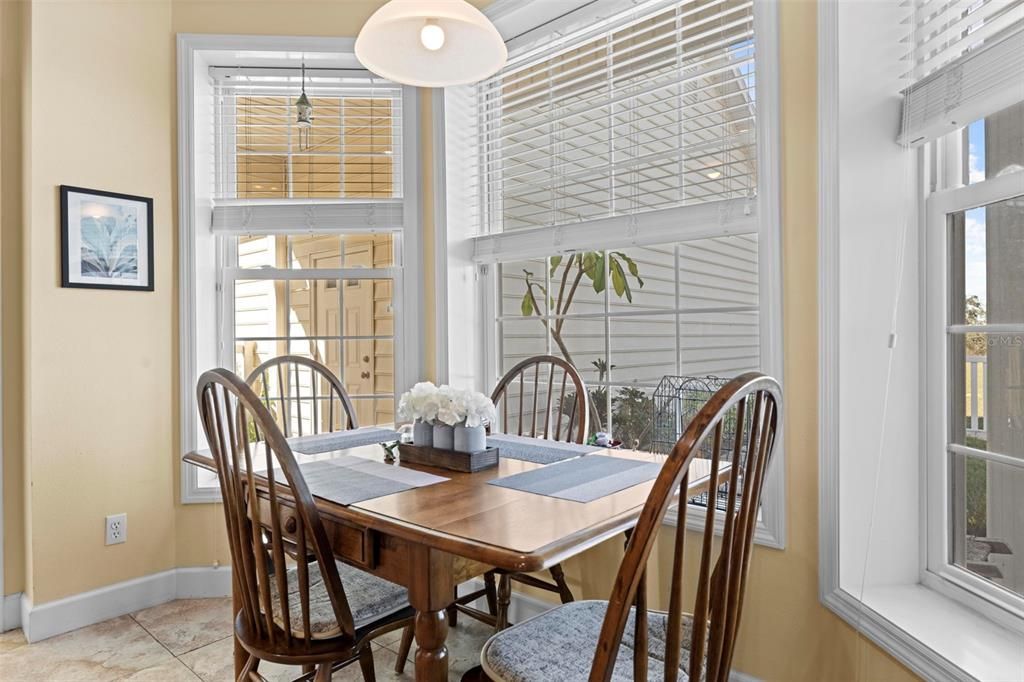 На продажу: $925,000 (3 спален, 3 ванн, 2005 Квадратных фут)