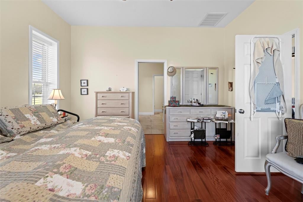 На продажу: $925,000 (3 спален, 3 ванн, 2005 Квадратных фут)