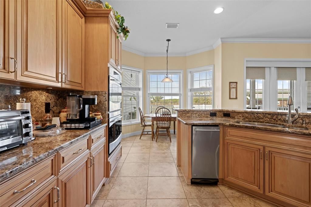 На продажу: $925,000 (3 спален, 3 ванн, 2005 Квадратных фут)