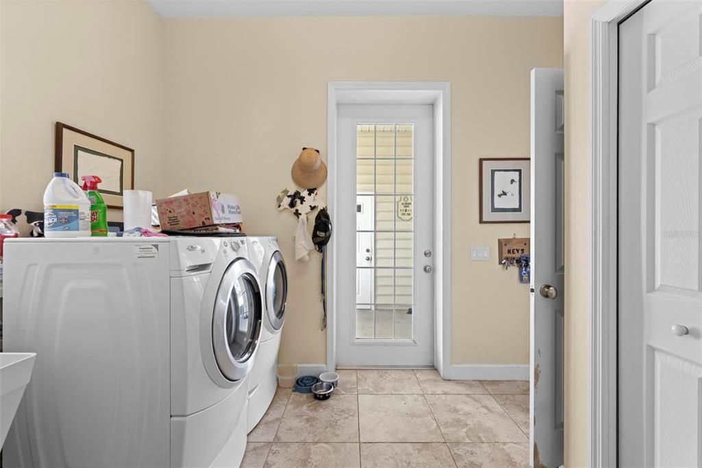 На продажу: $925,000 (3 спален, 3 ванн, 2005 Квадратных фут)