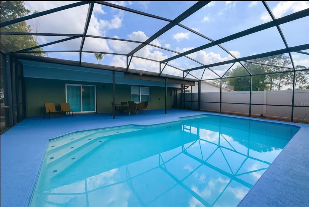 For Sale: $419,900 (3 beds, 2 baths, 1410 Square Feet)