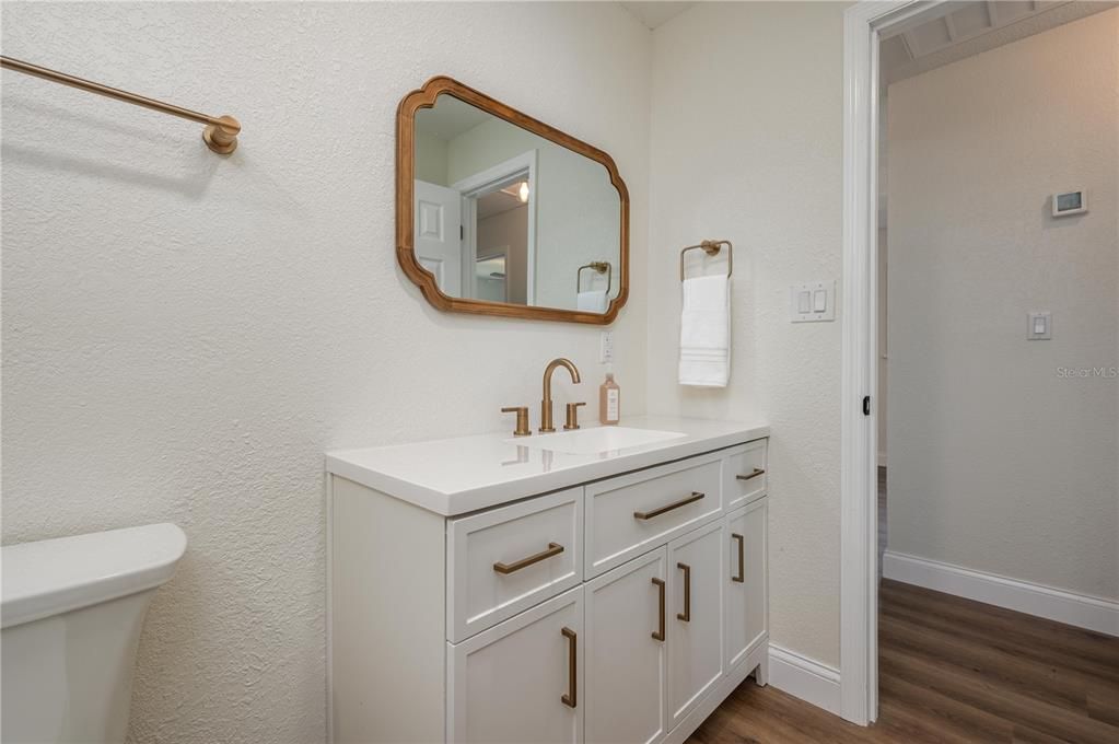 En Venta: $279,000 (4 camas, 3 baños, 1626 Pies cuadrados)