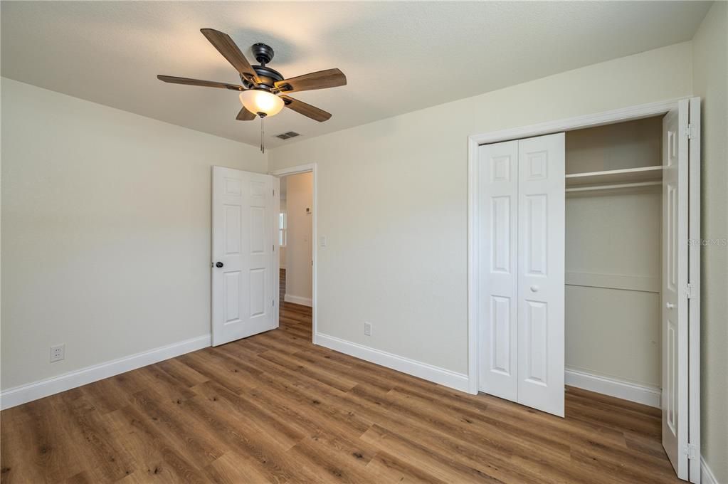 En Venta: $279,000 (4 camas, 3 baños, 1626 Pies cuadrados)