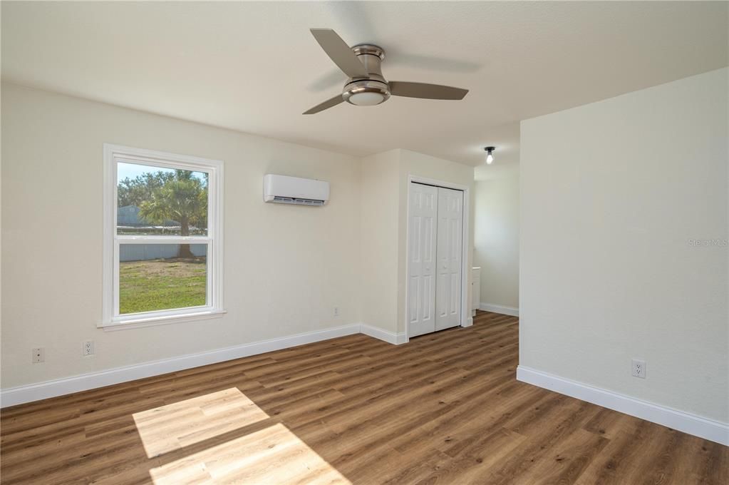 En Venta: $279,000 (4 camas, 3 baños, 1626 Pies cuadrados)