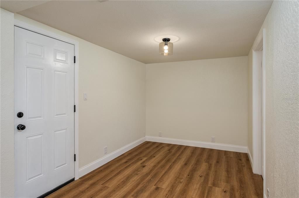 En Venta: $279,000 (4 camas, 3 baños, 1626 Pies cuadrados)