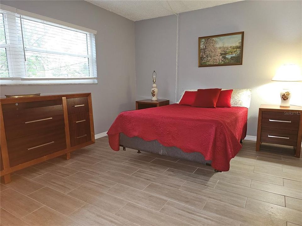 出租: $1,450 (1 贝兹, 1 浴室, 690 平方英尺)