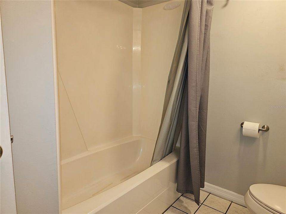 出租: $1,450 (1 贝兹, 1 浴室, 690 平方英尺)