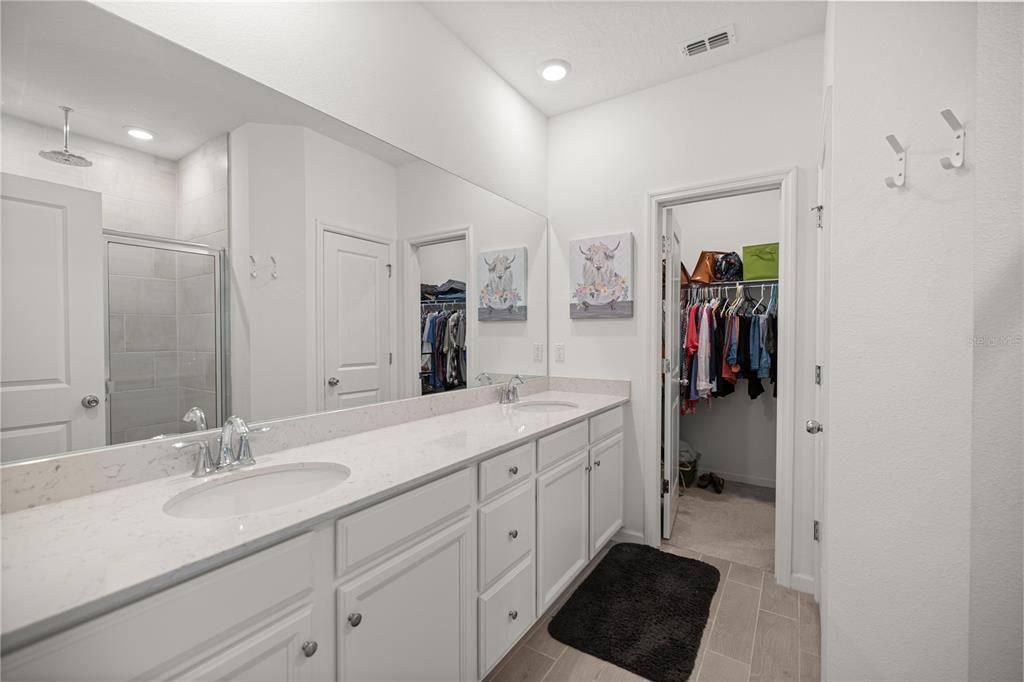 待售: $290,000 (2 贝兹, 2 浴室, 1548 平方英尺)