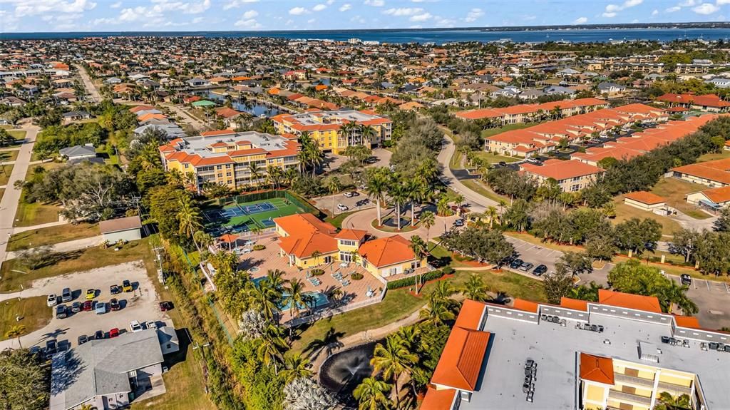 En Venta: $194,900 (2 camas, 2 baños, 1351 Pies cuadrados)