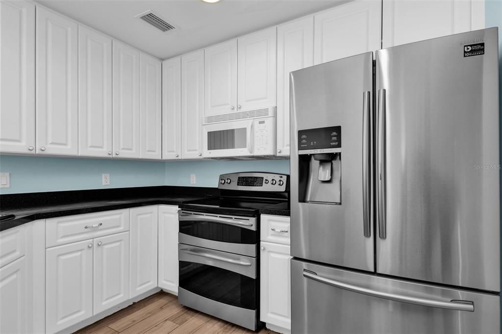 En Venta: $194,900 (2 camas, 2 baños, 1351 Pies cuadrados)