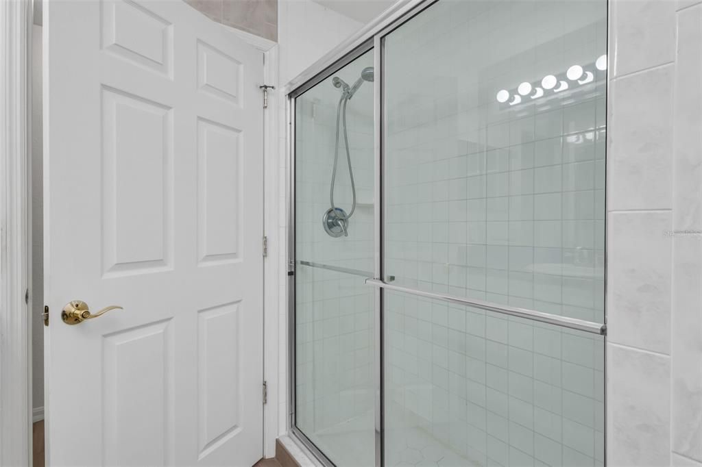 En Venta: $194,900 (2 camas, 2 baños, 1351 Pies cuadrados)