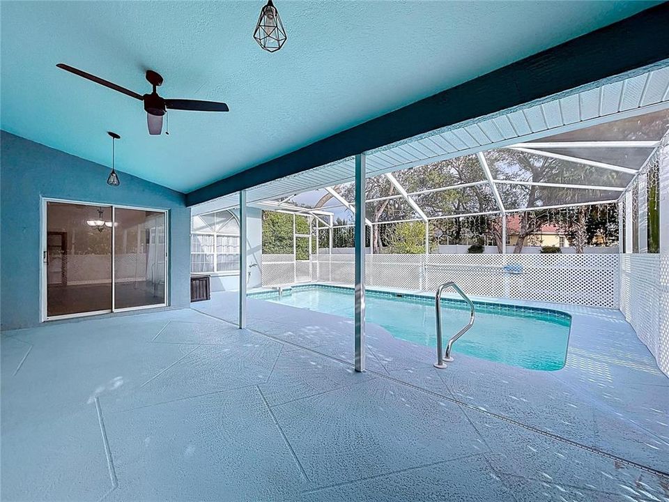 For Sale: $484,900 (3 beds, 2 baths, 2038 Square Feet)