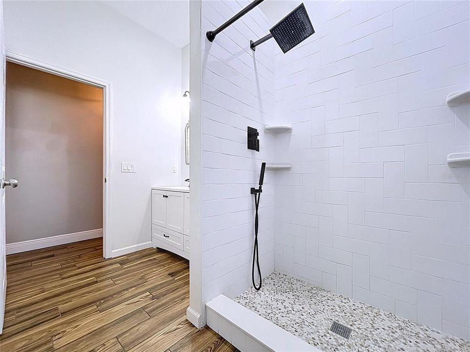 For Sale: $484,900 (3 beds, 2 baths, 2038 Square Feet)