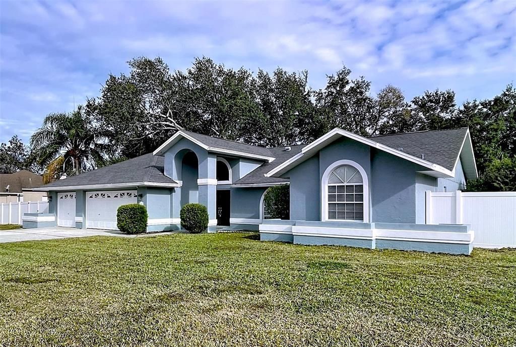 For Sale: $484,900 (3 beds, 2 baths, 2038 Square Feet)