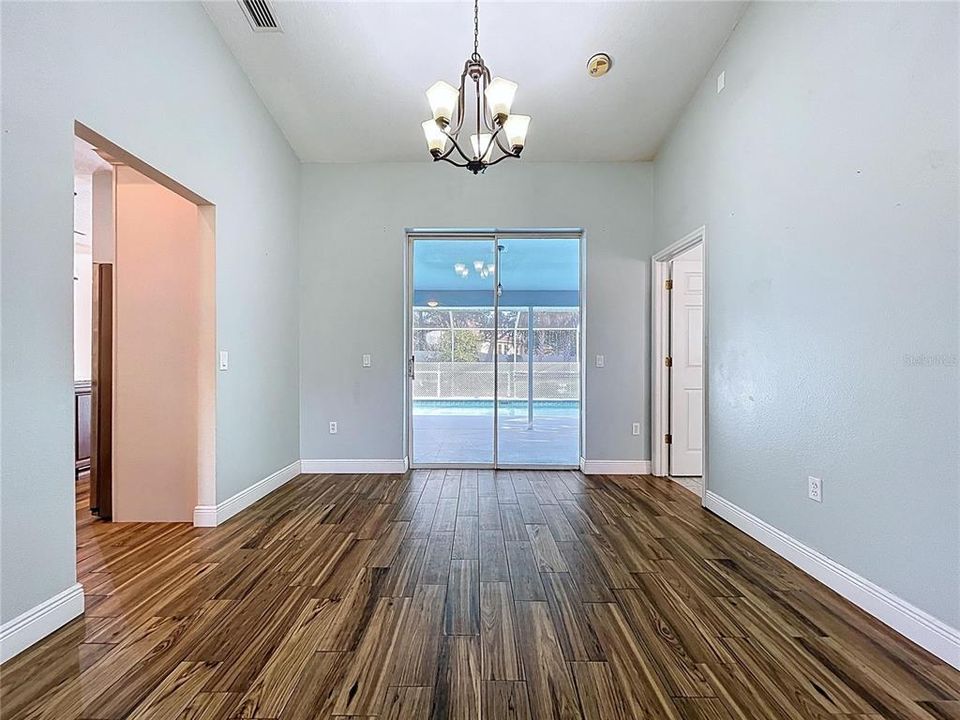 For Sale: $484,900 (3 beds, 2 baths, 2038 Square Feet)